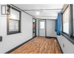 17 EMERY STREET E - 14