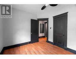 17 EMERY STREET E - 16