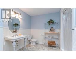 63 HUMMINGBIRD LANE - 26