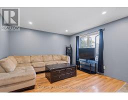 35 ROSAMOND CRESCENT - 5