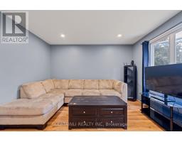 35 ROSAMOND CRESCENT - 6