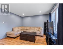 35 ROSAMOND CRESCENT - 7