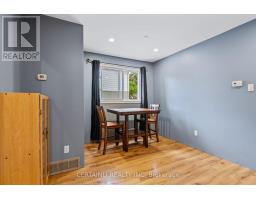 35 ROSAMOND CRESCENT - 9