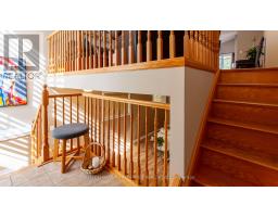 956 QUEENSBOROUGH COURT N - 12