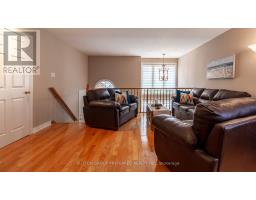 956 QUEENSBOROUGH COURT N - 16