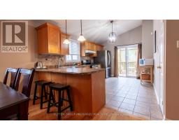 956 QUEENSBOROUGH COURT N - 20