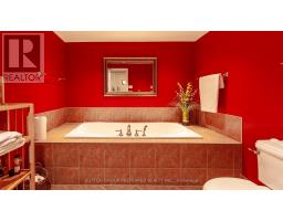 956 QUEENSBOROUGH COURT N - 38