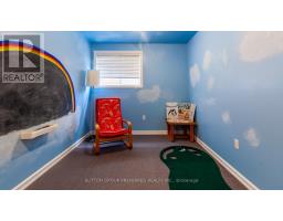 956 QUEENSBOROUGH COURT N - 42