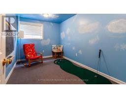 956 QUEENSBOROUGH COURT N - 43