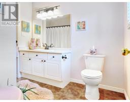 21 - 59 PENNYBROOK CRESCENT - 21