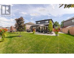 2224 YELLOWBIRCH PLACE - 39