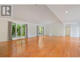 5 - 10 MACKELLAR AVENUE - 12