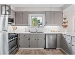1 FOX MILL CRESCENT - 28