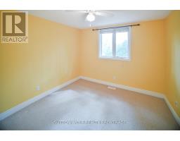 7 - 384 HEAD STREET N - 20