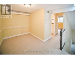 7 - 384 HEAD STREET N - 23