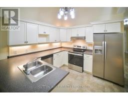 7 - 384 HEAD STREET N - 9