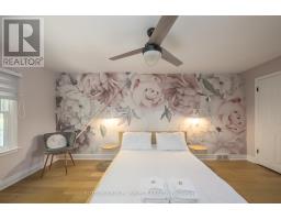 469 RIVERSIDE DRIVE - 19