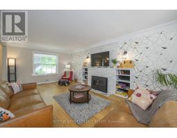 469 RIVERSIDE DRIVE - 7
