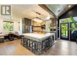 7 MARY BUCKE STREET - 13