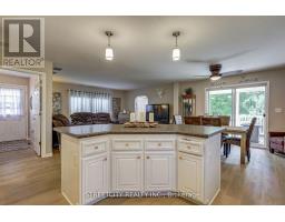 481 RICHARD CRESCENT - 16