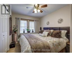 481 RICHARD CRESCENT - 19