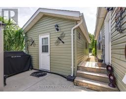 481 RICHARD CRESCENT - 38