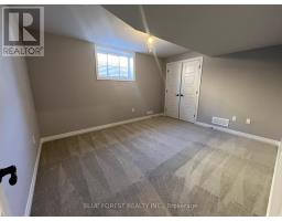 218 SNYDERS AVENUE - 18