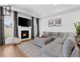 3 HARDY COURT - 32