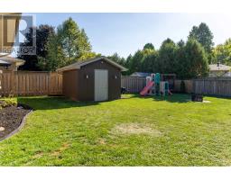 15 FROBISHER CRESCENT - 10