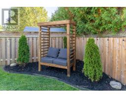 15 FROBISHER CRESCENT - 13