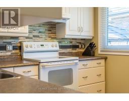 15 FROBISHER CRESCENT - 18