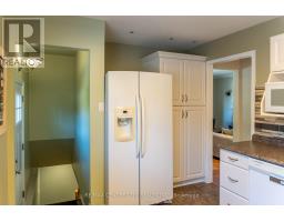 15 FROBISHER CRESCENT - 19