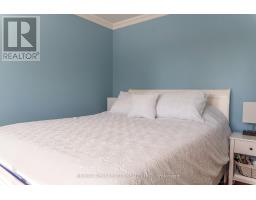 15 FROBISHER CRESCENT - 24