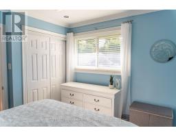 15 FROBISHER CRESCENT - 26
