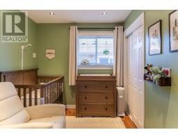 15 FROBISHER CRESCENT - 30