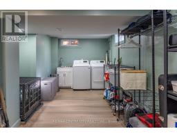 15 FROBISHER CRESCENT - 47
