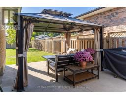 15 FROBISHER CRESCENT - 5