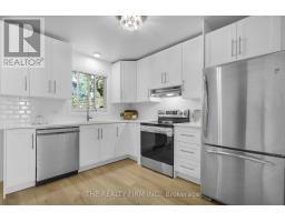 25 - 70 CHAPMAN COURT - 12