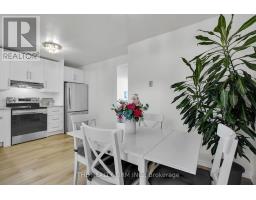25 - 70 CHAPMAN COURT - 17