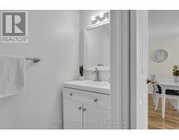 25 - 70 CHAPMAN COURT - 18