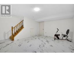 25 - 70 CHAPMAN COURT - 29