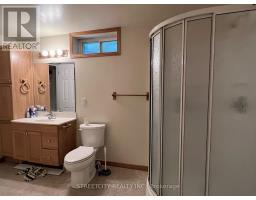 37 JENNIFER ROAD - 23