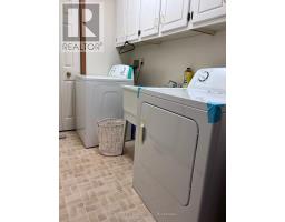 37 JENNIFER ROAD - 27