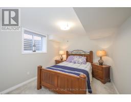 3 HARLEQUIN COURT - 32