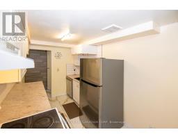 711 ALANBROOK STREET S - 17