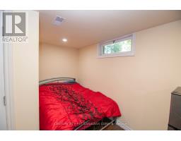 711 ALANBROOK STREET S - 32