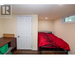 711 ALANBROOK STREET S - 33