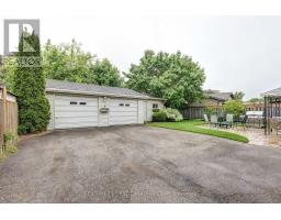 116 DOWNING CRESCENT - 35