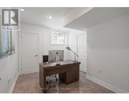7071 CLAYTON WALK - 29