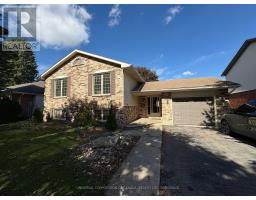 15 TREADWELL STREET E - 1